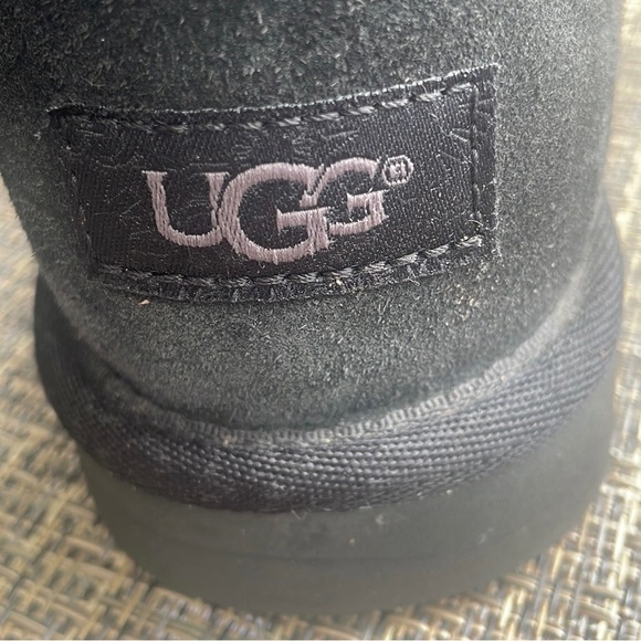 UGG used boots - size 8 woman - Picture 3 of 8